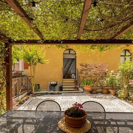 Secret Garden * Siena